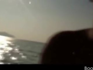 Beguiling недосвідчена прийняття a плавати отримує трахкав підводний