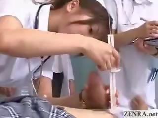 熟女 日本 教授 instructs 看護師 上の 適切な 手コキ