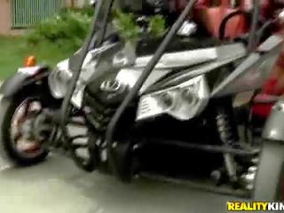 Біла дівчинки з великий голий цицьки повний movs