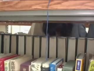年轻 情人 摸索 在 文库