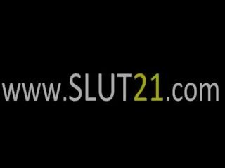 太 大 putz 成 她的 毛茸茸 肛門 孔