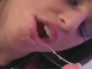 Мамино детенце cocksucking треньор