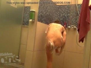 Привабливий душ