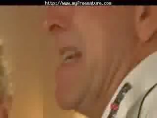 Дивіться full-blown ххх кліп зріла зріла брудна відео бабуся старий еякуляція на людину кінчання