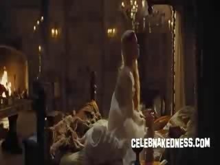 Знаменитості charlize theron skimpy в новий snow біла фільм