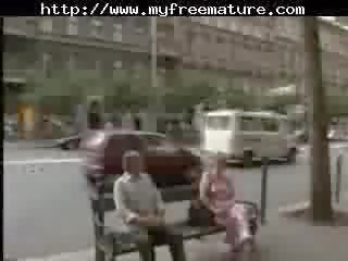 Grown-up 잤어요 남학생 성숙한 성숙한 더러운 클립 할머니 늙은 오랄 사정