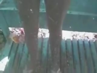 Marvellous дупе мацка като а душ на скрит камера