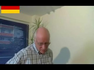 독일의 할아버지 준비 젊은 정부 돌린 에