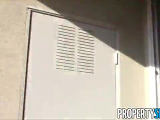 Propertysex - 젊은 현실 재산 에이전트 와 큰 자연의 가슴 집에서 만드는 x 정격 영화