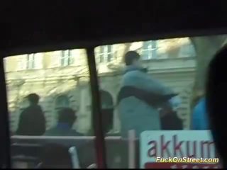 Грудаста підліток заднє сидіння таксі брудна відео
