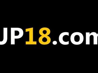 Розрив її гіно пизда дійсно жорсткий