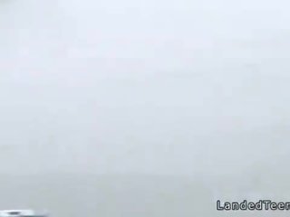 Costumed 비탄 hitchhiker 부딪 혔어요 거대한 음경 옥외