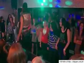 Коледа desirable парти с мадами