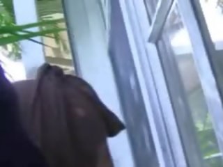 Три млад момичета копулирам с крадец с взлом