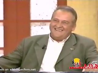 Облечена жена гол мъж excerpts от madrid 2002 беседа vid на nudis