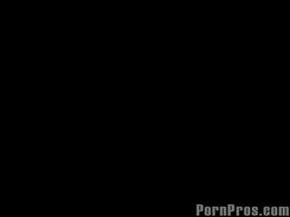 큰 얼간이 금발의 매디슨 스캇 수신 fondled.