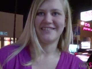 Roxy lovette в bookstore sexualization