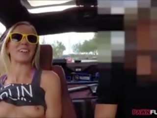 Малък цици блондинки надуваема кукла pawns тя путка и има удряха