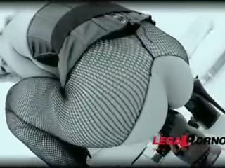 Eliza 2 on1 dap 0% манда (piss cleanup) sz550 [legalporno trailer]