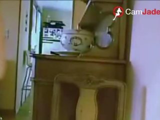 Перший час роздягнений на камера
