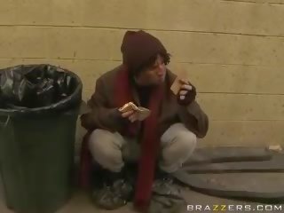 거유 금발의 아가씨 바보 빌어 먹을