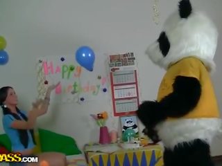 Брюнетка підліток deity трахкав з страпон panda