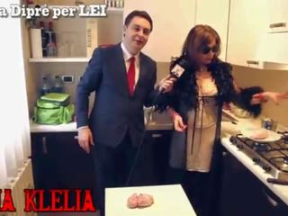 Darling Divina Klelia destroys and cooks a couple of balls for Andrea Diprè