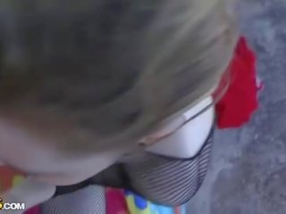 Дика паління мінет на публічний пляж