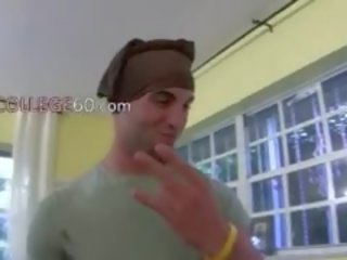 Три млад teenies чукане с крадец с взлом