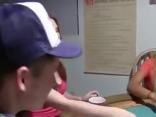 তরুণ মেয়েরা sexing উপর যৌন উত্তেজনা তৈরী রাত