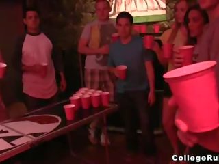 เบียร์ pong ผลัดกัน เข้าไป สนุก ผู้ใหญ่ ฟิล์ม