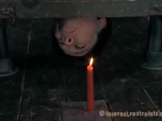 শ্রিউ একটি তেজী gagged মিষ্ট রূটি