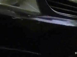 Stranded স্পর্শকাতর বালিকা বিনষ্ট দ্বারা whitezilla