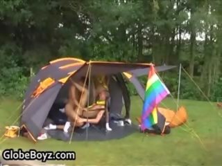 기이 보고 비탄 명랑한 striplings 빌어 먹을, 빨기, 저크