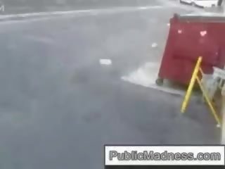Публічний мінет