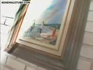 Truly 野 同伴 乱搞 一 人妖 和 一 孩儿