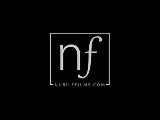 Grown-up предавания следобед lounge