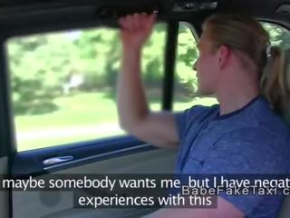 Брюнетка cab водій трахає м’язистий chap