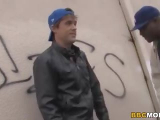 Carrie ан има между различни раси анално възрастен филм в преден на тя син