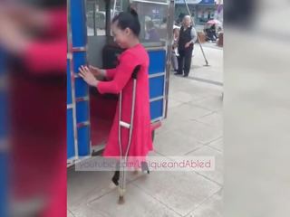 Polio дама: домашно & удивителни жена мръсен филм филм