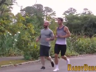 উলকি জন্ম দেওয়া stepdad