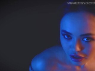 Istripper 여자 리 달, 무료 매우 아름다운 소녀 고화질 트리플 엑스 클립