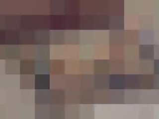 Я am повністю helpless в той час як закута в наручники і з кляпом у роті дзьої