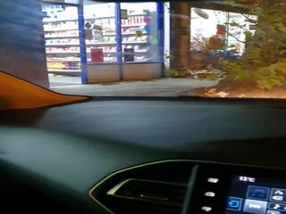 Мачуха має секс кліп в в машина з її пакістанська пасинок
