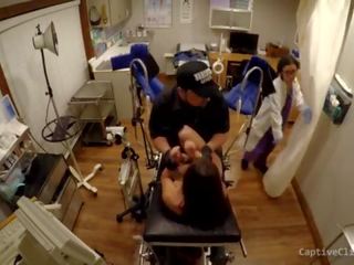 Поліція & медсестра роздягання пошук підліток леді accused з carrying drugs - humiliating cavity пошук спіймана на прихований камера - повний кіно captiveclinic&period;com - для служити & disrespect - donna leigh - частина я з 2