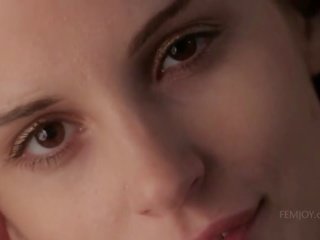 Танцююча в в оголена збірка по femjoy