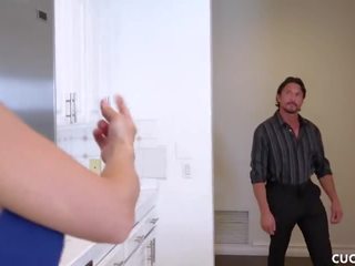 Janna hicks спокушає її чоловіки любитель в той час як він годинник