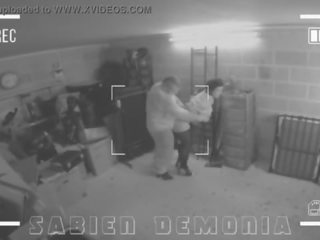 Cctv footage 의 시시덕 거리는 비탄 sabien demonia 점점 엿 에 바보 로 학교 노동자