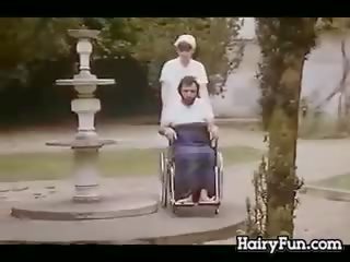 Космати медицинска сестра и а пациент като ххх филм