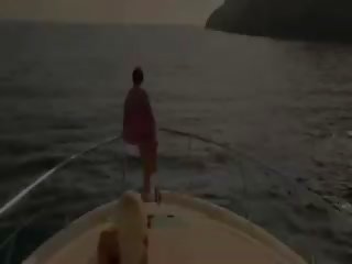 可愛 藝術 成人 電影 上 該 遊艇